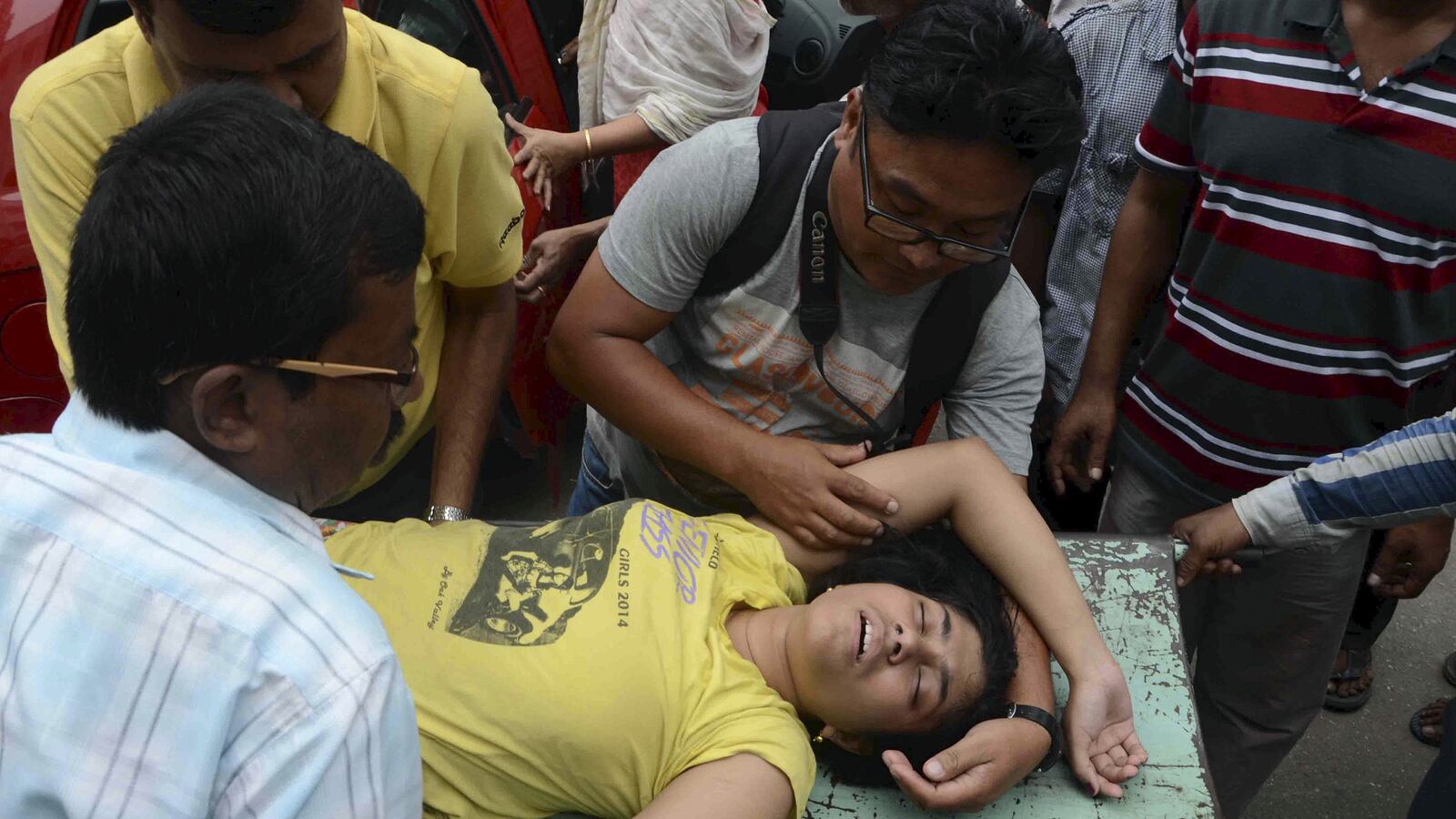 galleries/2015/05/12/second-major-quake-strikes-nepal-photos/150512-nepal-quake-03_xeaxz0