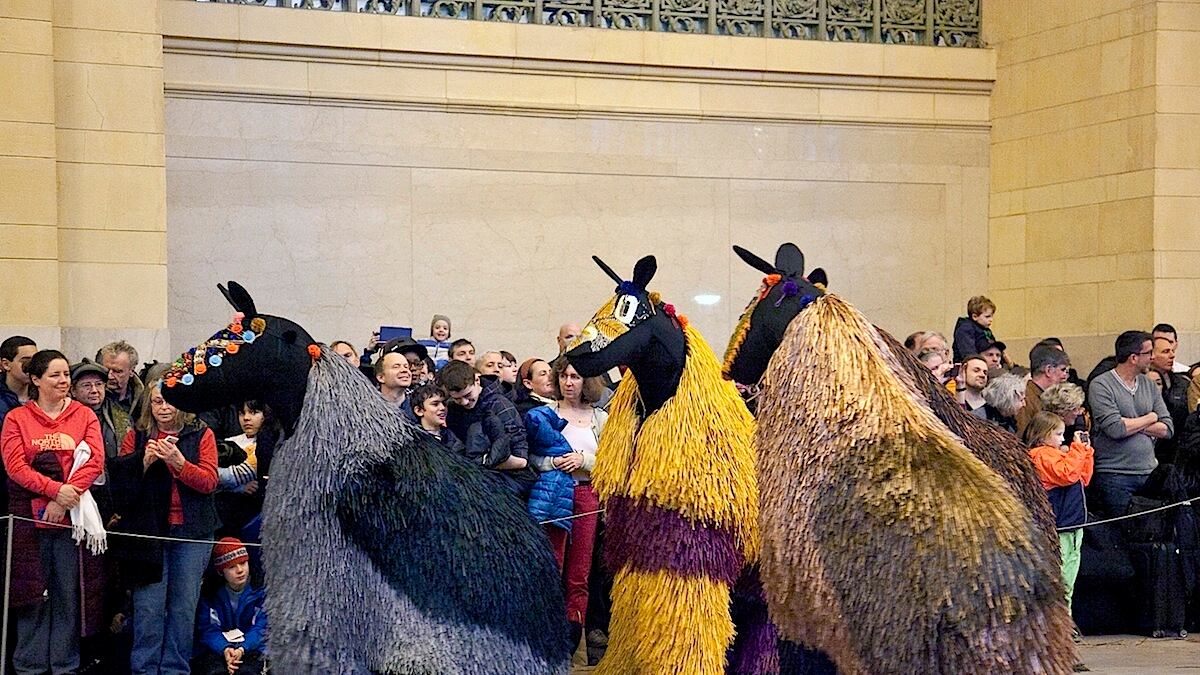 articles/2013/03/25/nick-cave-for-creative-time-is-the-daily-pic-by-blake-gopnik/horses-daily-pic_zehlio
