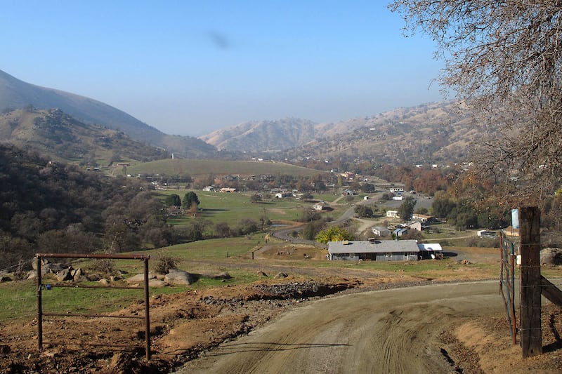 articles/2012/12/12/inside-the-mass-slaying-on-california-s-tule-river-indian-reservation/indian-reservation-shooting-pelisek-main_futaur