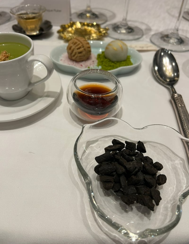 Hong Kong Dining Experience