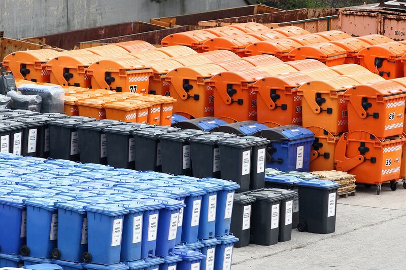 galleries/2012/05/01/garbology-our-dirty-love-affair-with-trash-photos/trash-to-energy-garbology_euz8wh