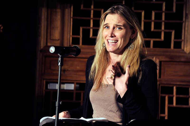 articles/2011/08/22/isabel-gilles-author-of-one-year-and-six-seconds-talks-about-divorce-and-remarrige/isabel-gillies-divorce_ipi6t0