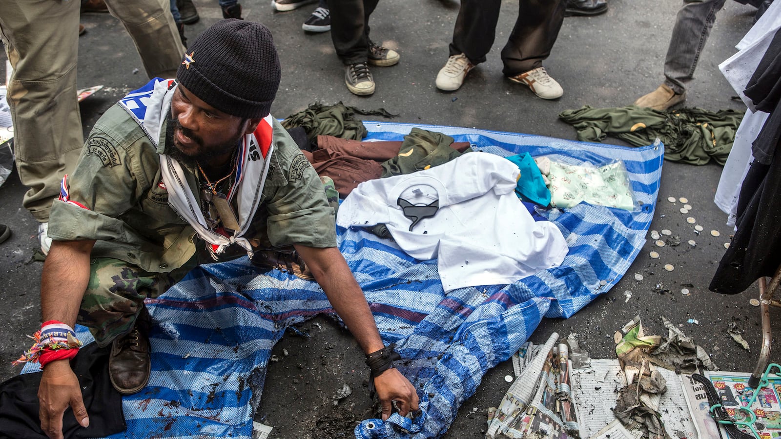 articles/2014/01/19/grenade-attack-hits-downtown-bangkok/140119-lennox-bangkok-tease_a26tl1