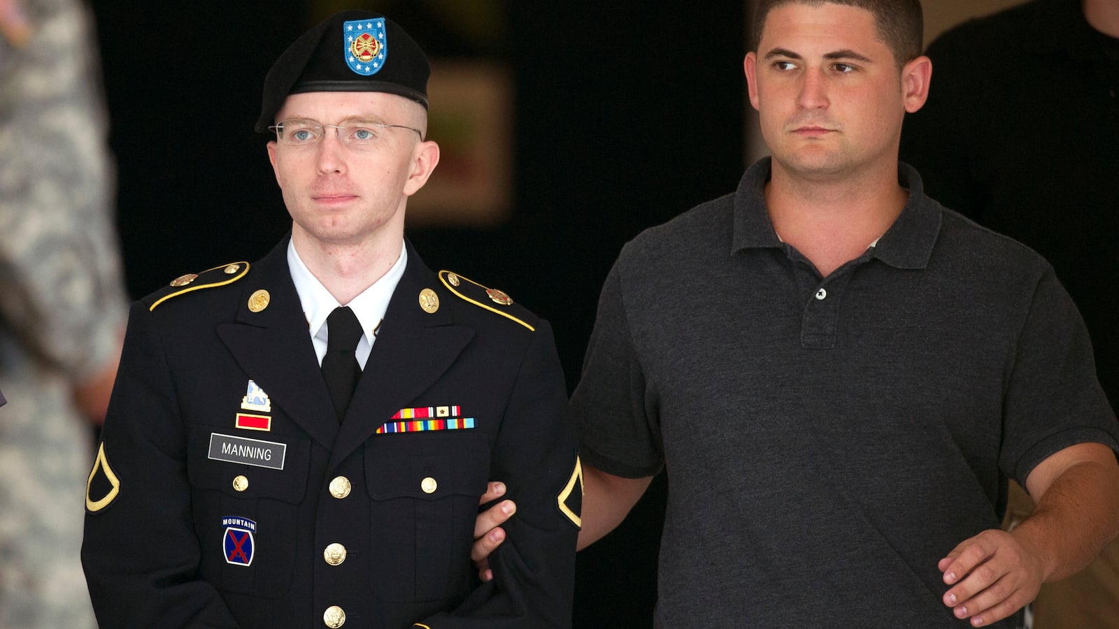 cheats/2013/07/27/defense-manning-meant-well/130727-Bradley-Manning-cheat_ewoegk