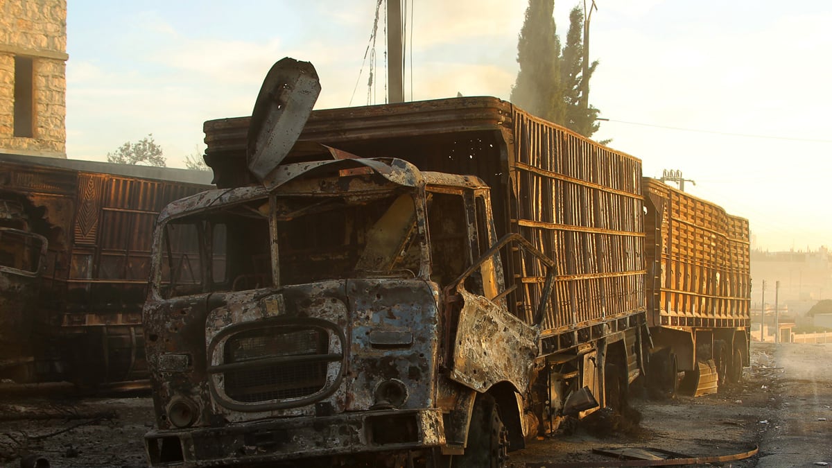 cheats/2016/09/20/u-n-suspends-aid-operations-in-syria/160920-syria-attack-un-aid-convoy-cheat_qdqsnt