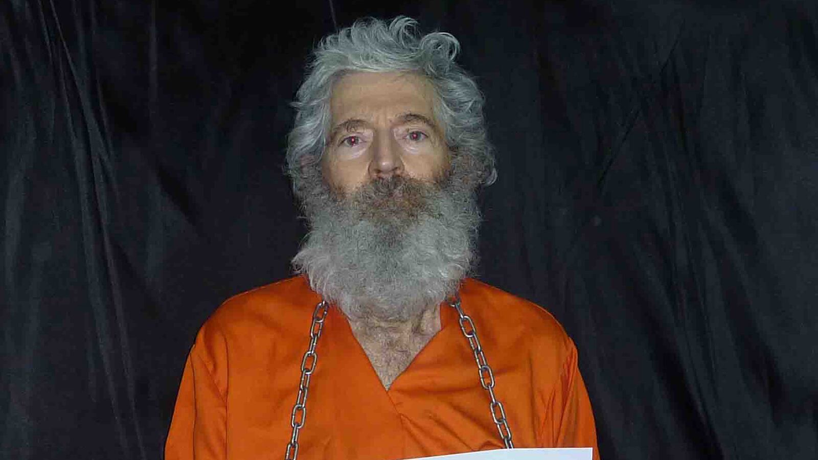 cheats/2013/01/08/photos-of-kidnapped-american-released/robert-levinson-new-cheat_s8zueb