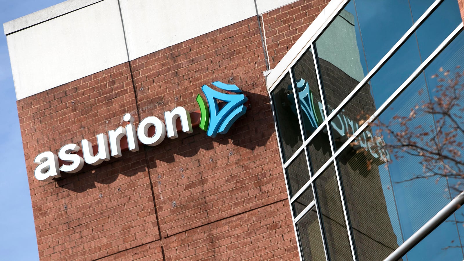 211212-ransom-hack-tease-01_j3r972