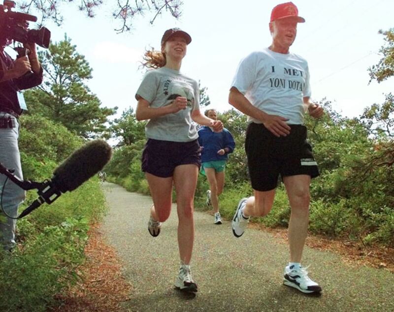 galleries/2010/07/28/bill-and-chelsea/bill-and-chelsea---13_xsf0gg