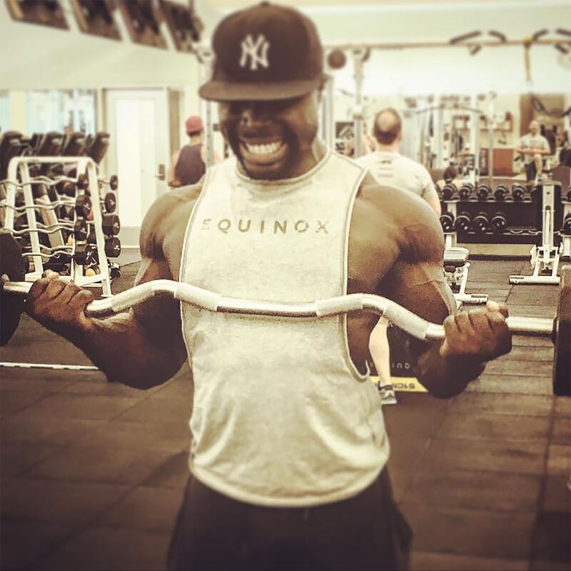 articles/2017/04/08/police-ex-trainer-opened-fire-in-upscale-miami-gym/170408-bixby-miami-shooting-embed_vmbxdd