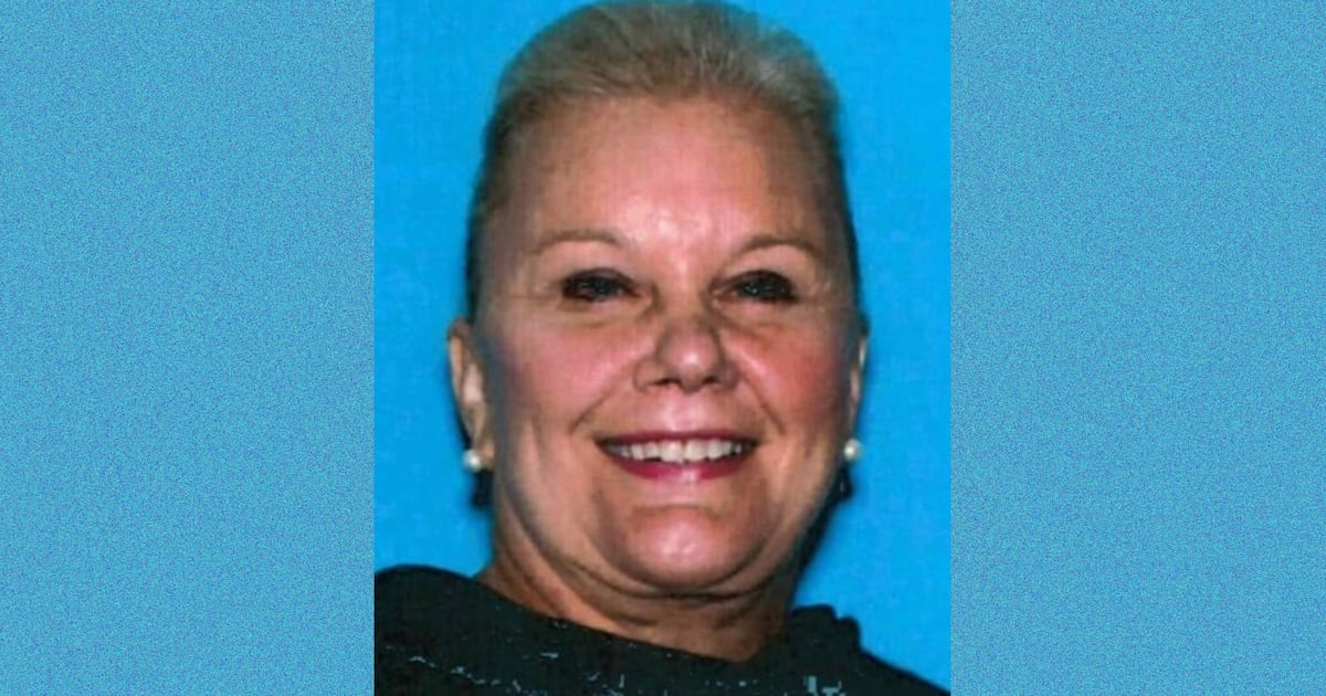 FBI Hunts Crime Show Boss Over Wild Fake Aircraft Heiress Con