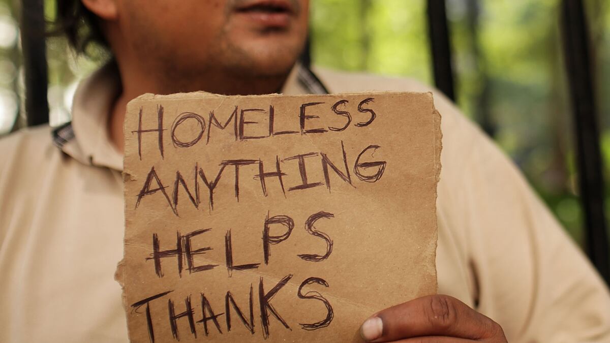 cheats/2011/09/13/u-s-poverty-rate-jumps-to-1-in-6/poverty-rate-incline-united-states-cs_ffrfjn