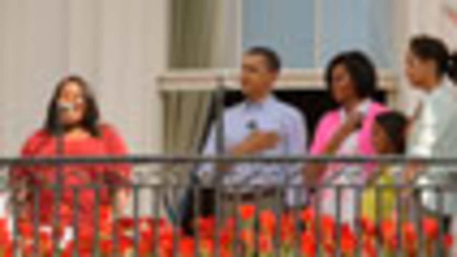 cheats/2010/04/05/obamas-host-annual-easter-egg-roll/easter-egg-roll_jpbsuq