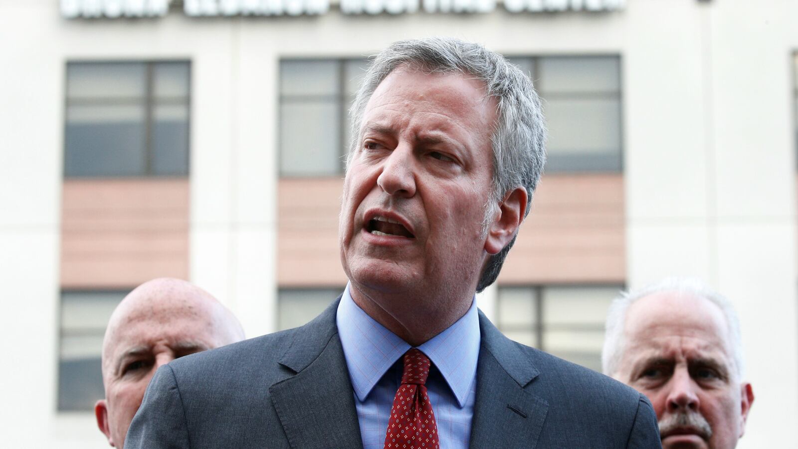 170912-de-blasio-nyc-primary-cheat_ozhnab