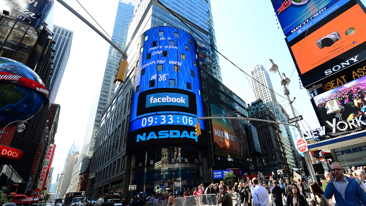 cheats/2012/05/22/facebook-cfo-increased-ipo-shares/facebook-ipo-first-day-lyons_vct1xm