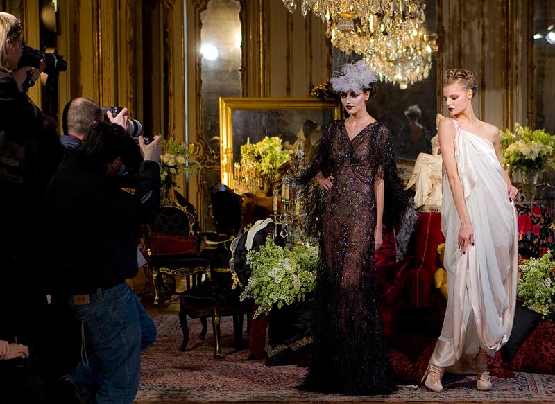galleries/2011/03/06/john-galliano-collection-in-paris/galliano-paris-1_fvho2q