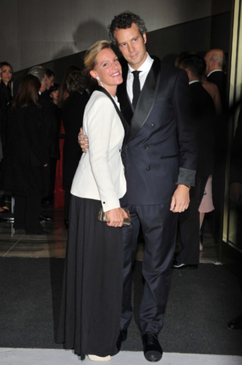 galleries/2011/11/12/armani-hotel-milano-opening-jessica-alba-more-stars-photos/armani-hotel-milan-vanessa_grjn9t