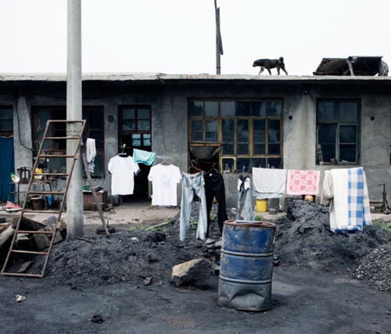 galleries/2009/11/10/china-loves-coal/china-coal-19_f0fe5o