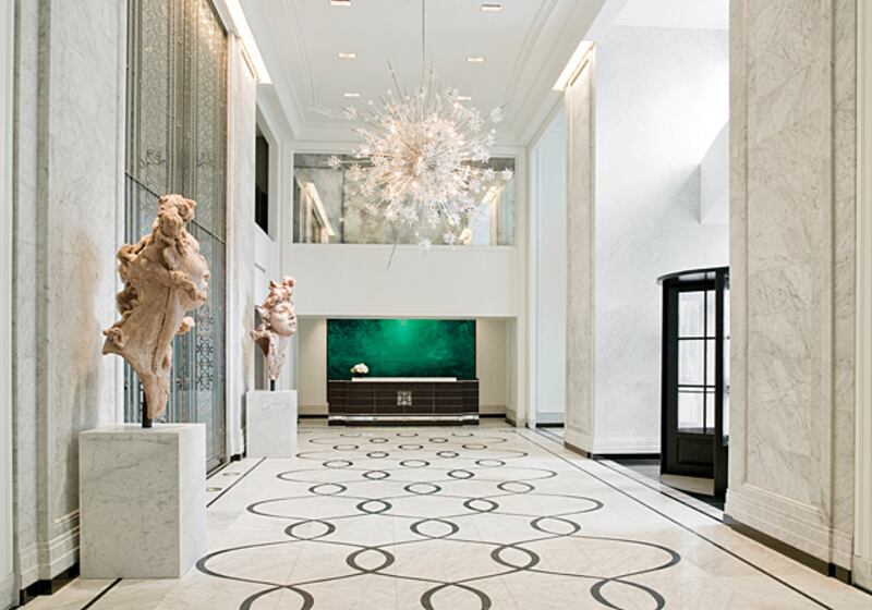 galleries/2011/02/26/chicago/chicago---elysian-hotel_vhz1bq