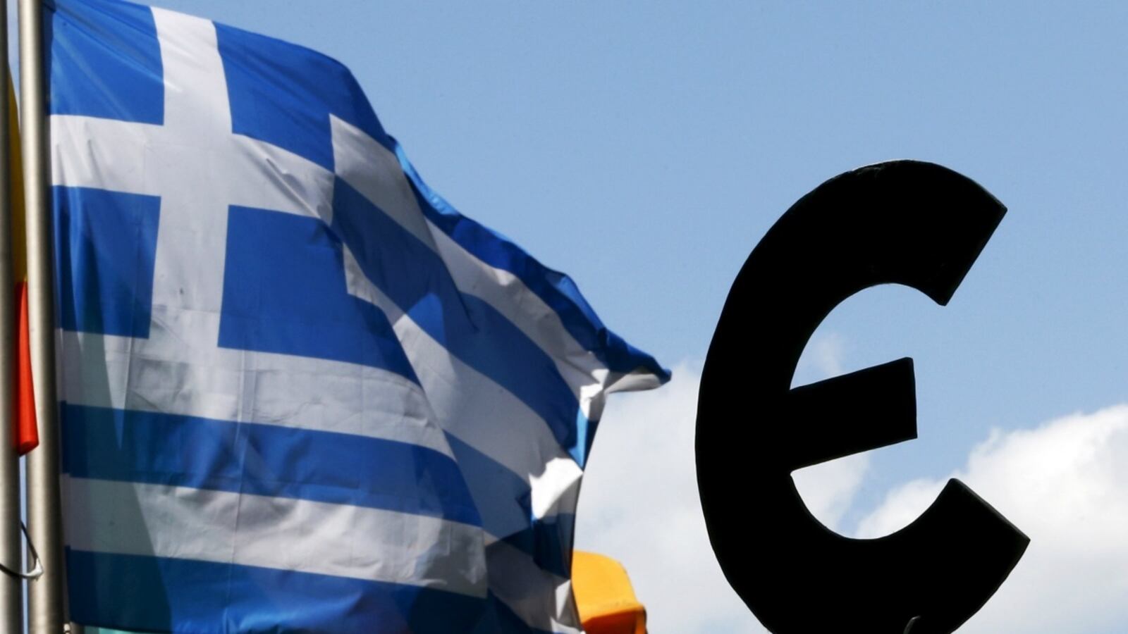 cheats/2015/07/06/euro-bank-won-t-up-greek-credit/150706-greece-banks_a6m6gy
