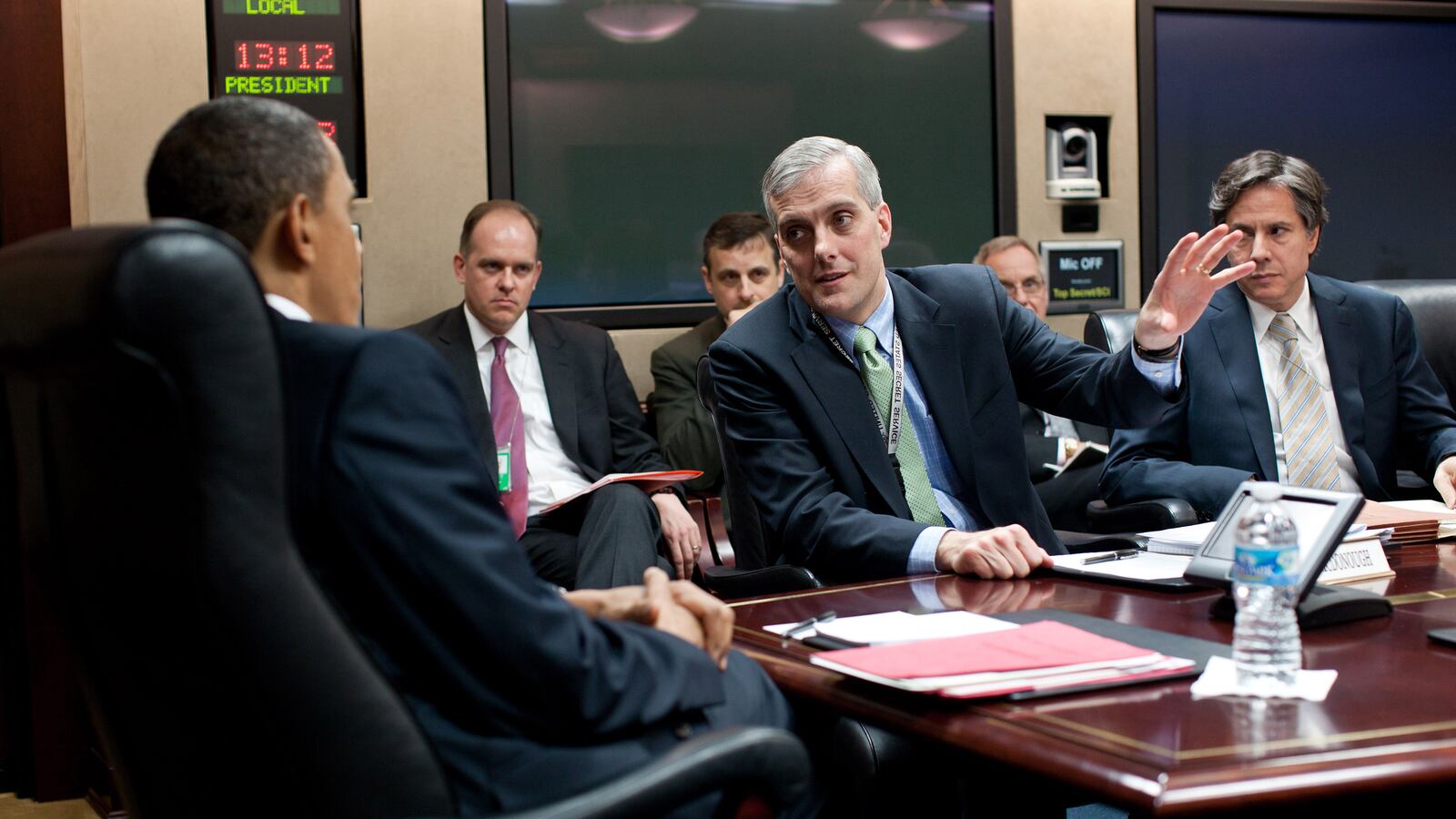 articles/2013/01/25/denis-mcdonough-mr-popular/130121-Klaidman-Denis-McDonough-tease_t4ojsw
