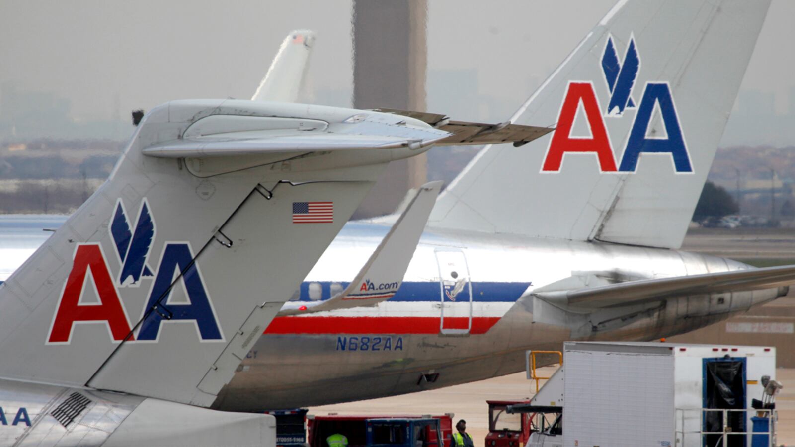 cheats/2012/02/02/american-airlines-to-cut-13-000-jobs/american-airlines-layoffs-13-thousand-jobs-cheat_zkf1w4