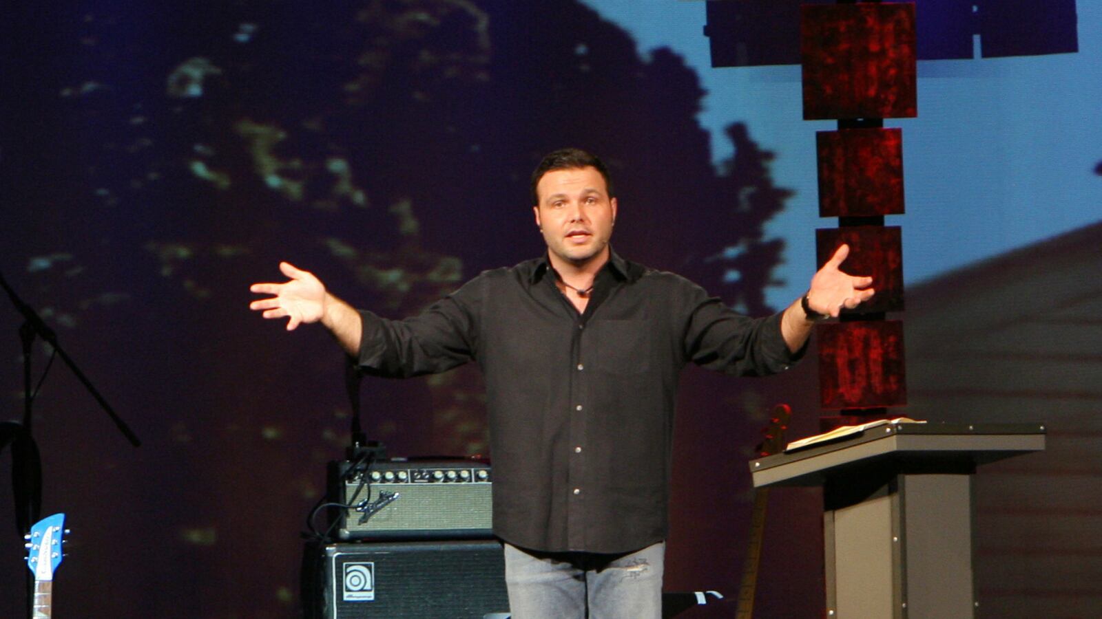 articles/2014/11/02/megachurch-mars-hill-to-close-doors-what-does-the-future-hold-now/141101-Throckmorton-mars-hill-tease_dz5o6j