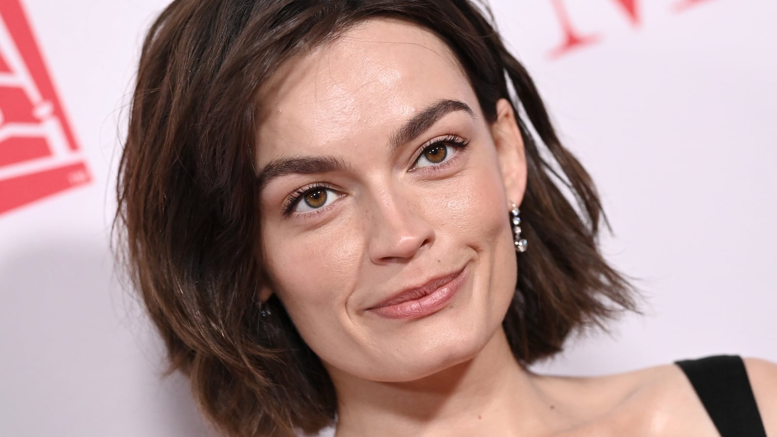 LOS ANGELES, CALIFORNIA - DECEMBER 09: Emma Mackey attends the World Premiere of 20th Century Studios' "Ella McCay" at El Capitan Theatre on December 09, 2025 in Los Angeles, California. (Photo by Axelle/Bauer-Griffin/FilmMagic)