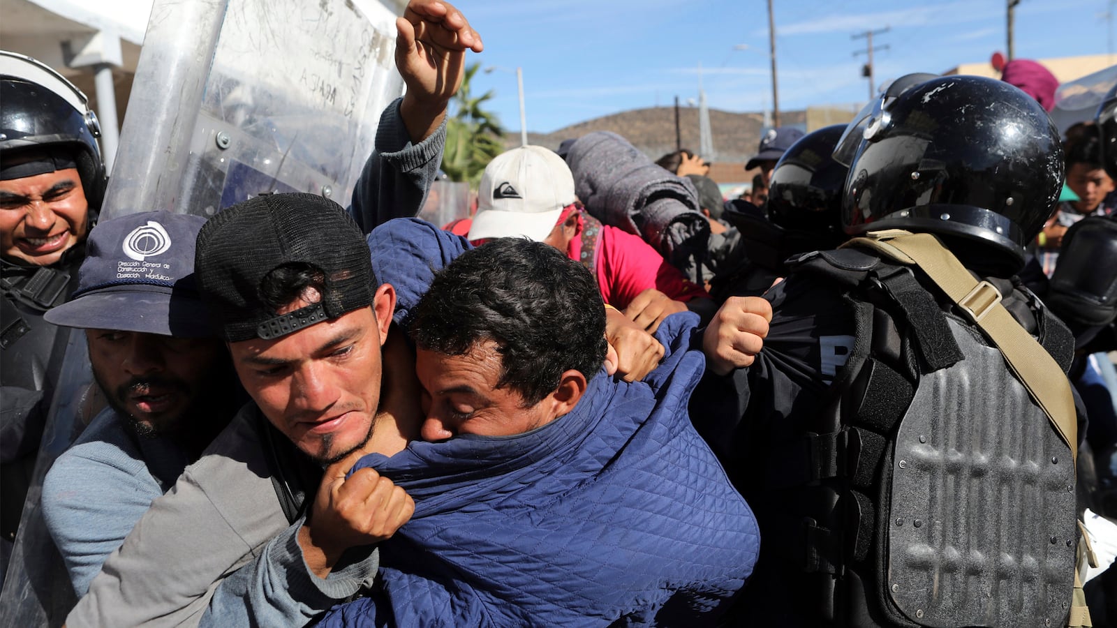 181126-Banco-Swin-tease_llcclj