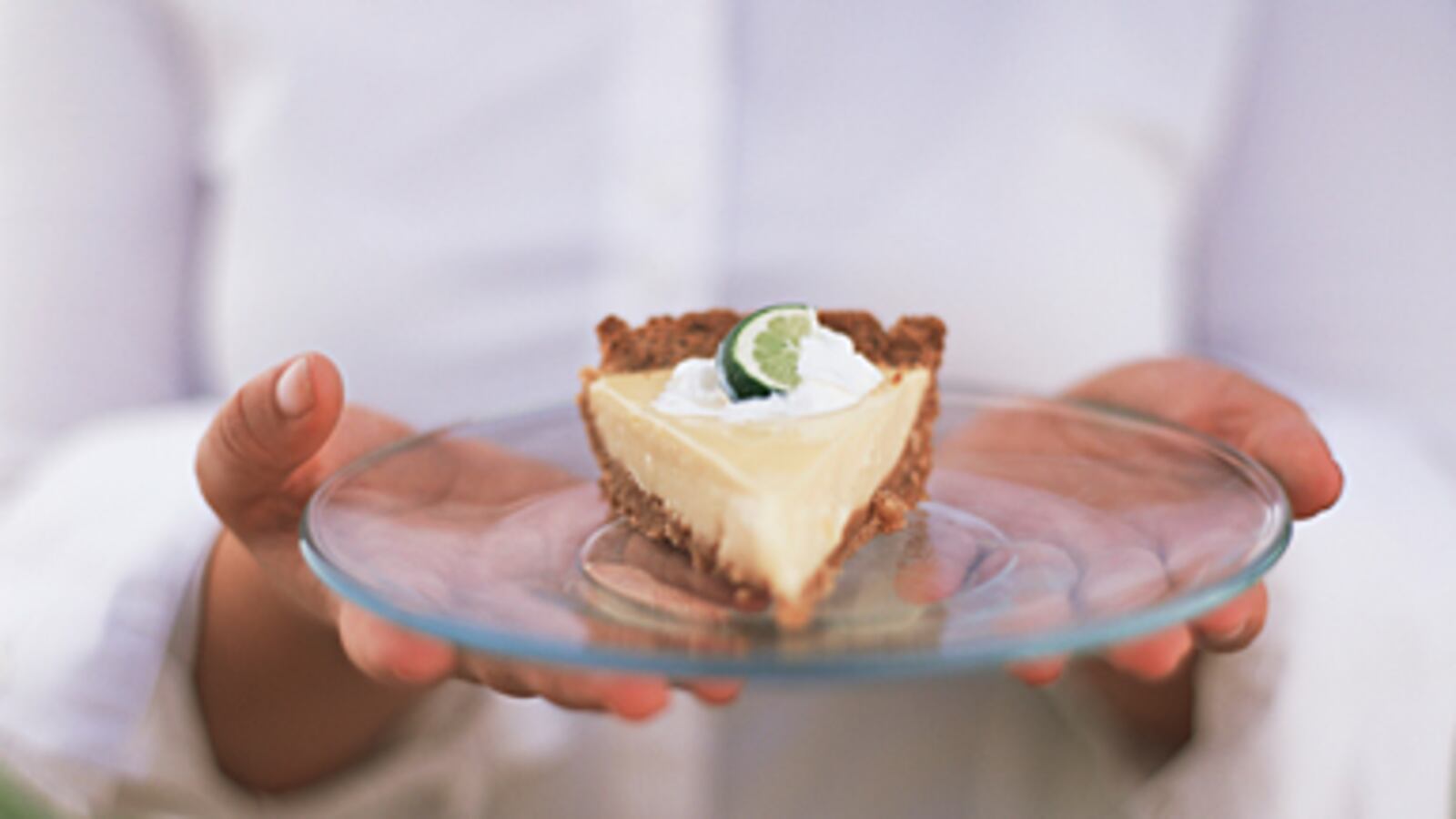 articles/2010/11/18/pies-that-kill/pies-gal-launch_tmcm0n