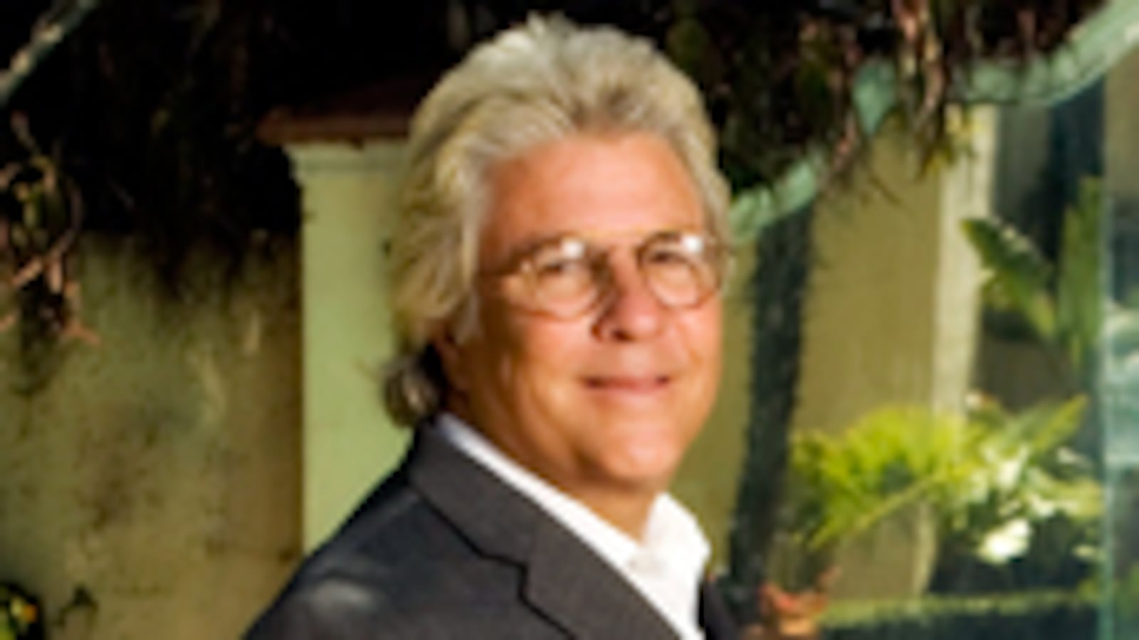 articles/2009/04/15/hollywoods-loosest-cannon/masters-jon-peters_22633_czdrzs