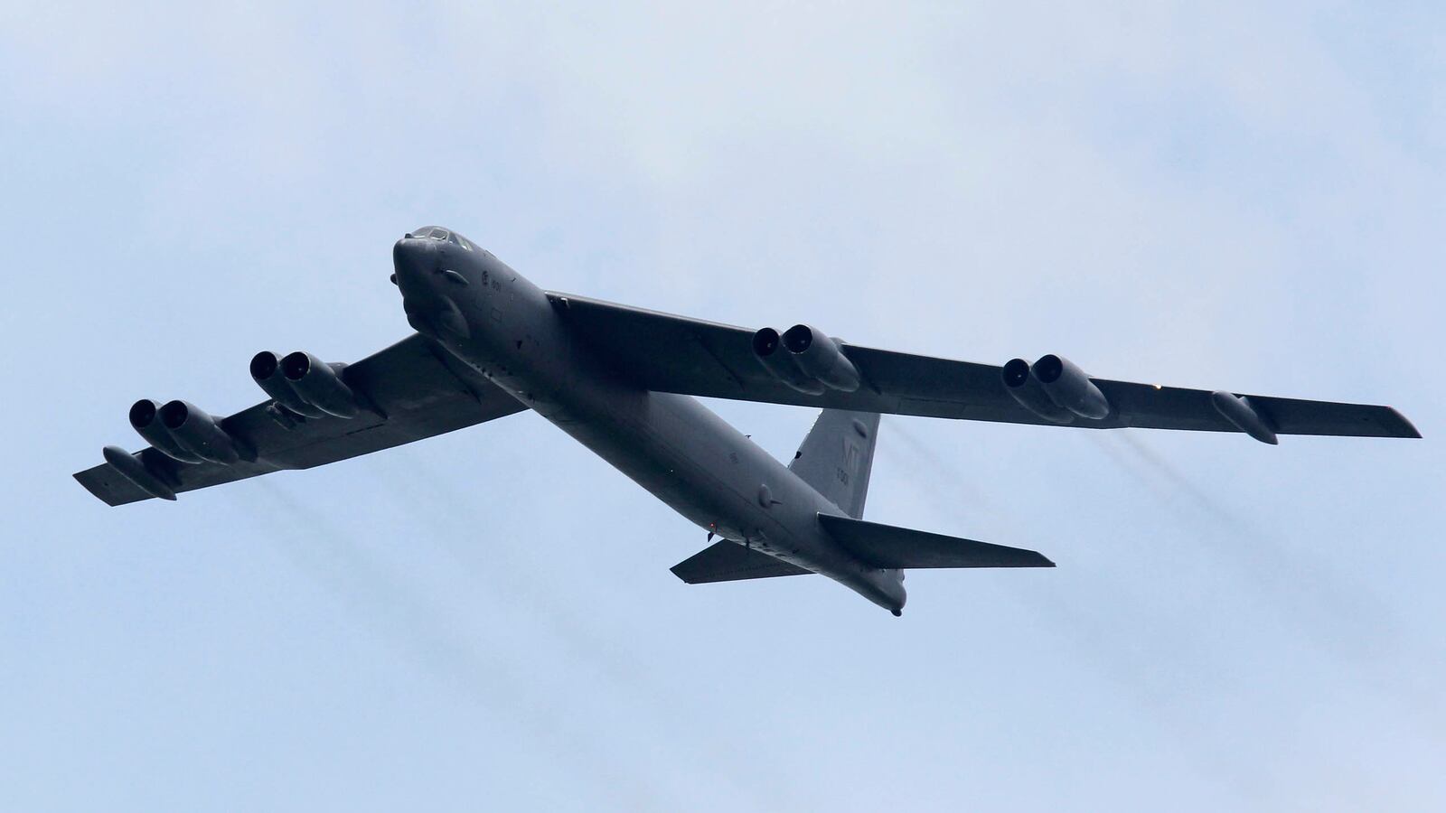 articles/2015/10/21/neocon-scheme-send-nuke-bombers-to-israel/151020-axe-b52s-israel-tease_qe0etg