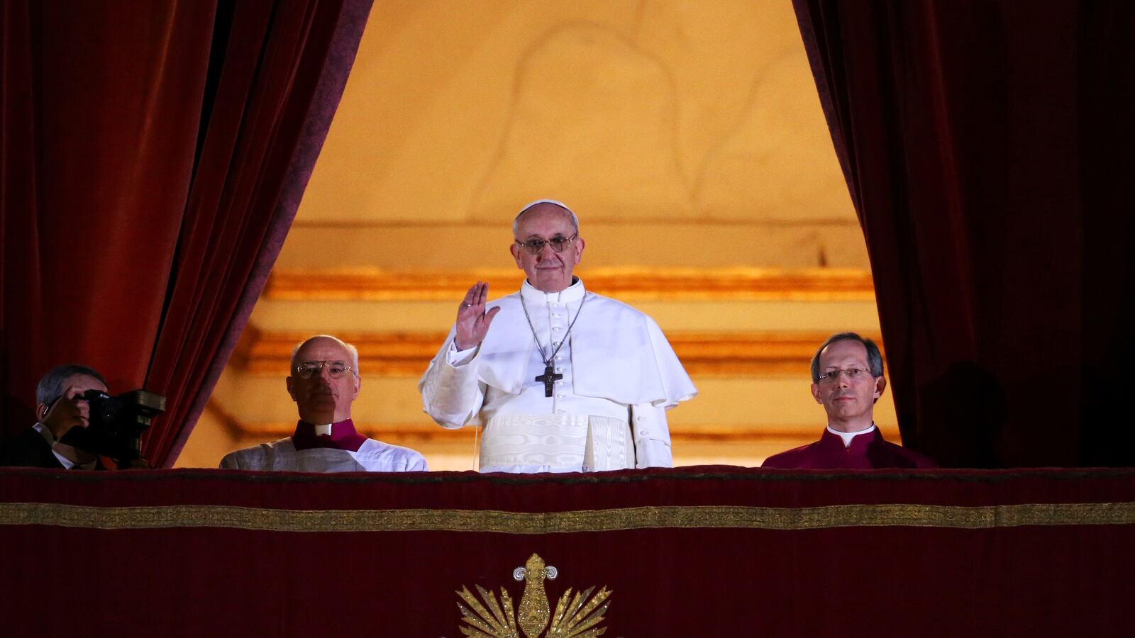cheats/2013/03/13/bergoglio-from-argentina-named-new-pope/130313-pope-bergoglia-cheat3_azyilx