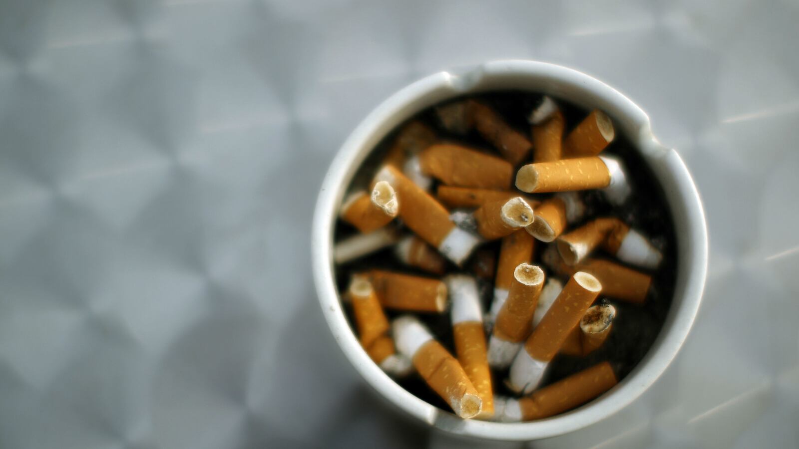 cheats/2014/09/08/more-u-s-households-quit-smoking/14-09-07-smoking-butts-cheat_syc7ld