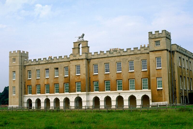 galleries/2012/02/05/famous-castles-and-mansions-in-movies-photos/movie-mansions-syon-house_j6oqct