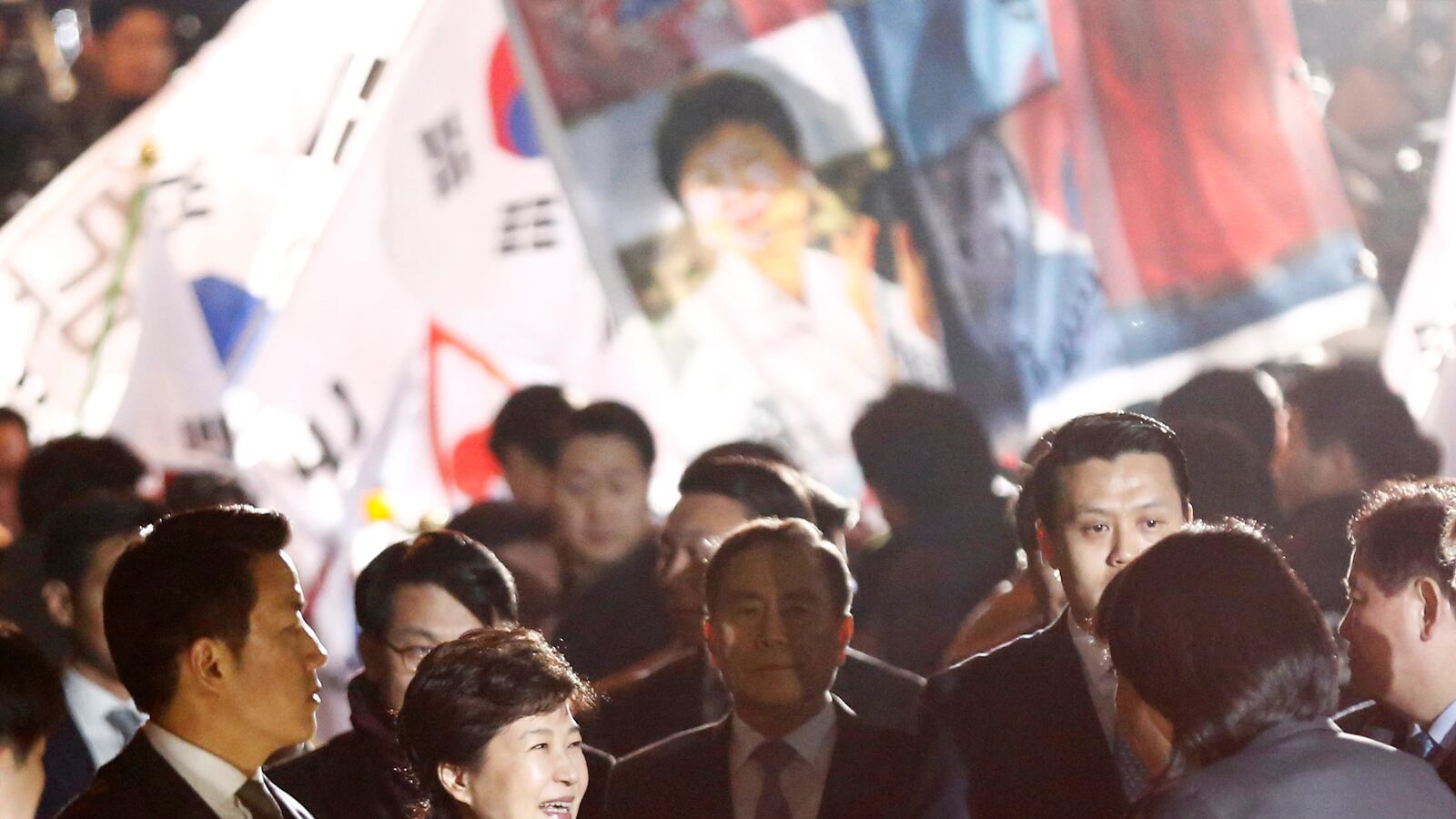cheats/2017/03/12/impeached-s-korean-leader-leaves-palace/170312-south-korea-president-cheat_uc4hk8