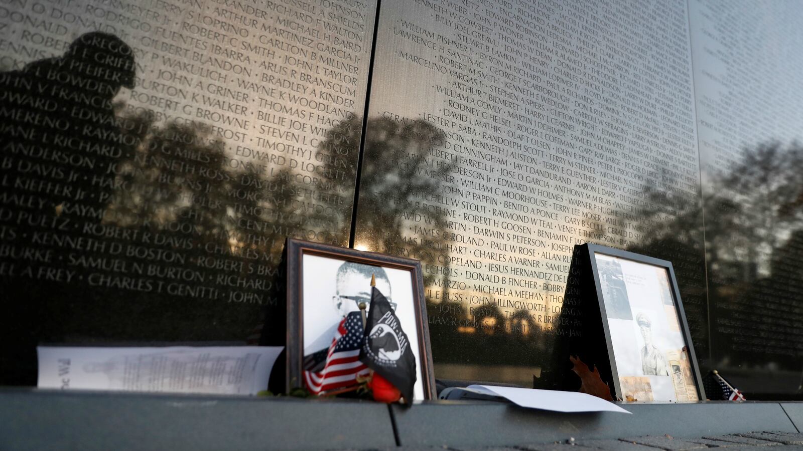 171121-vietnam-vets-parasites-cancer-cheat_kvyffj