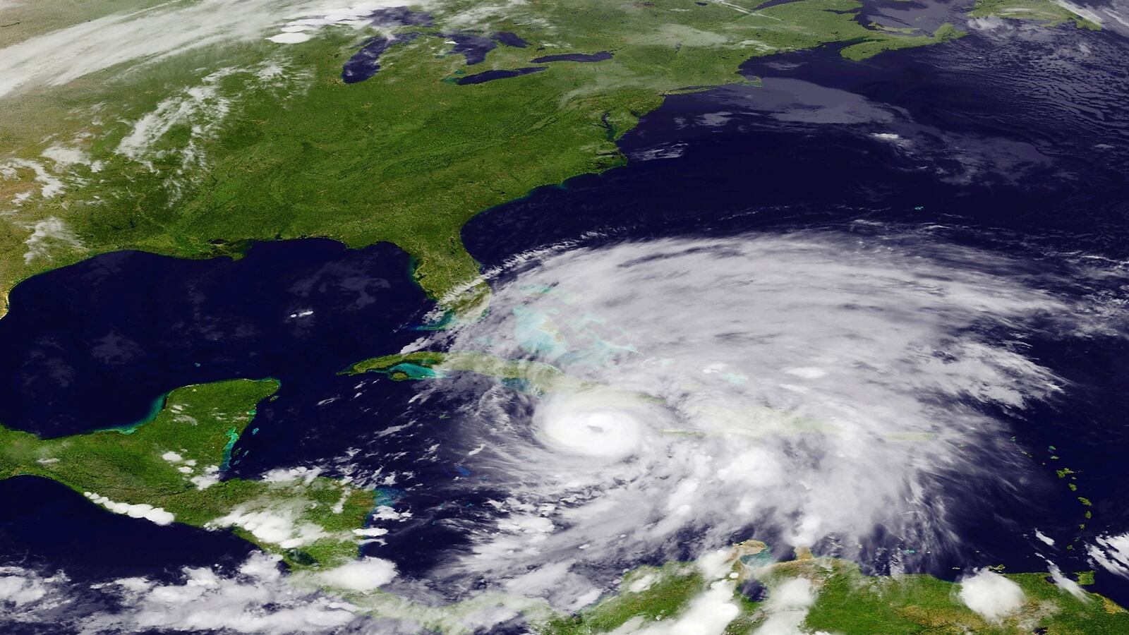 cheats/2012/10/27/hurricane-sandy-downgraded/hurricane-sandy-gal-19_txnwzr
