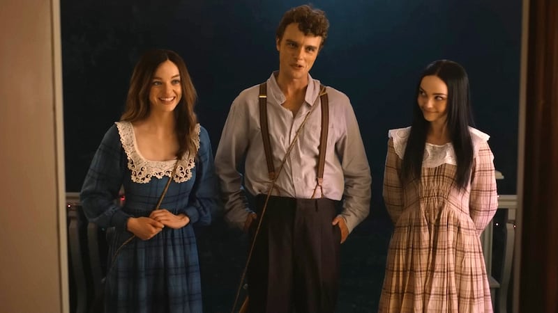 Olivia Rose Keegan, Savannah Lee Nassif, and Cameron Scott Roberts in Scary Movie.