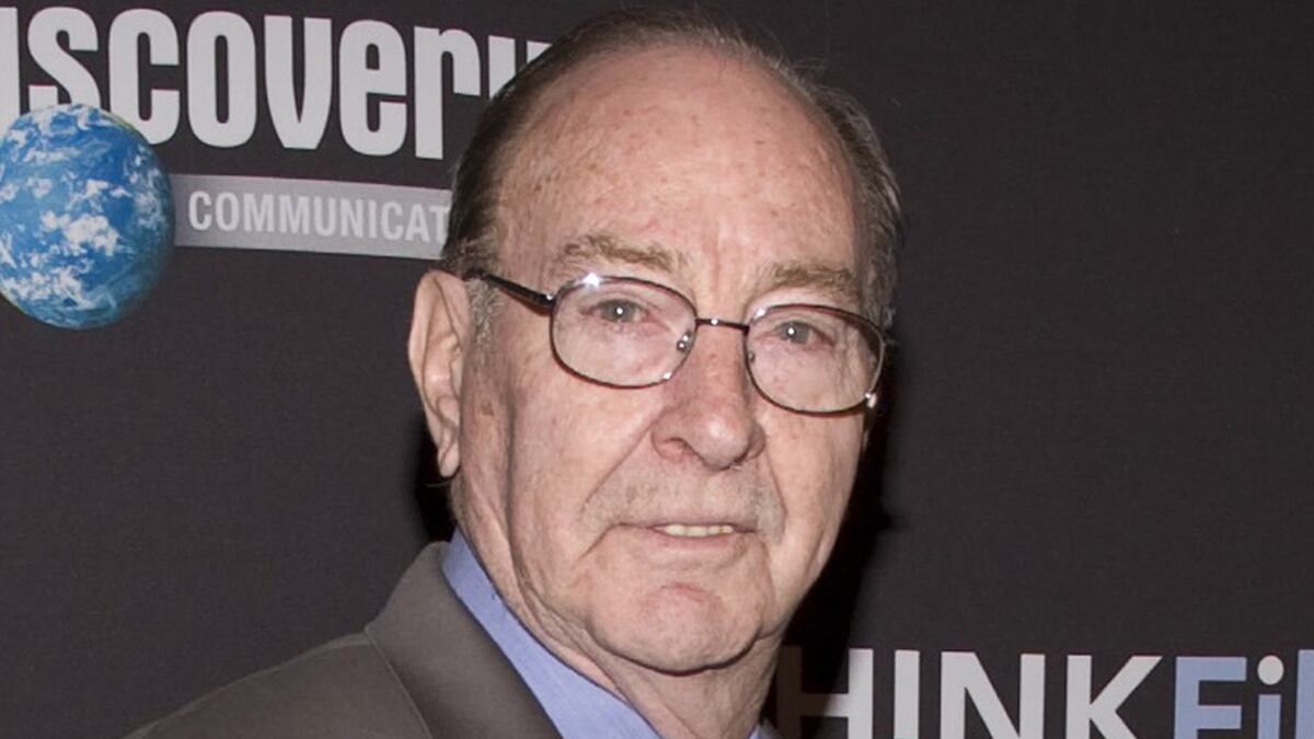 cheats/2011/07/01/nasa-sues-astronaut-for-selling-camera/nasa-sues-astronaut-edgar-mitchell-cheat_ghc2ox