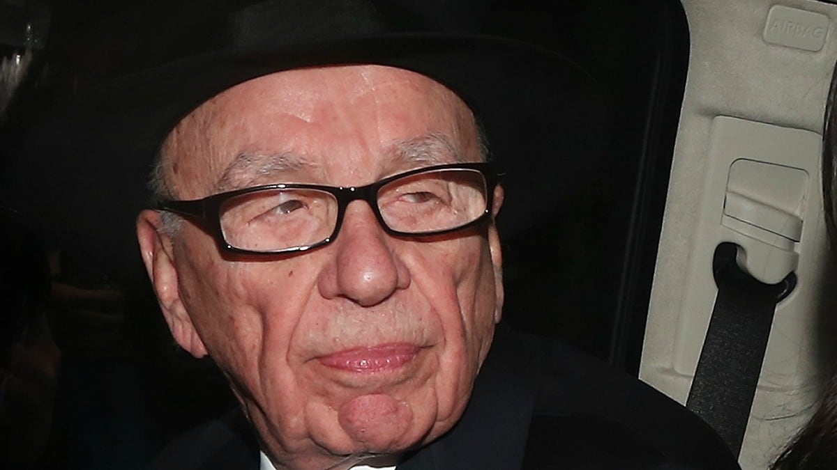 cheats/2012/07/19/murdoch-romney-looks-better/murdoch-romney-cheat_xgpmby