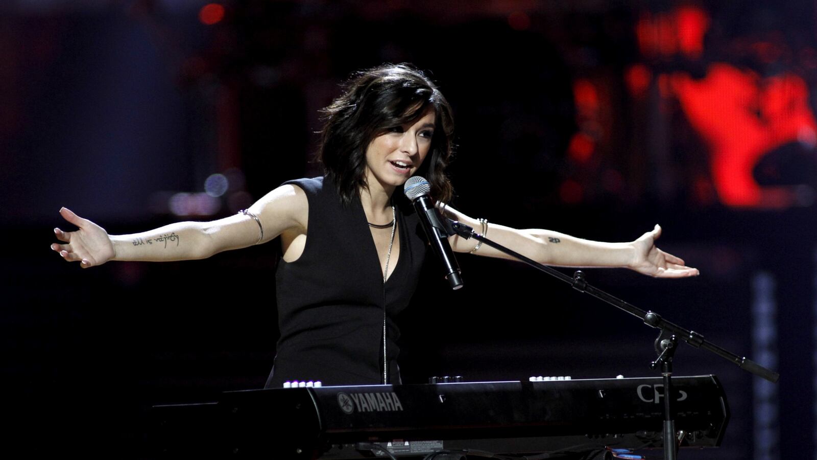 cheats/2016/06/22/police-christina-grimmie-s-killer-wanted-to-impress-her/160611-grimmie-shooting-cheat_uimmre