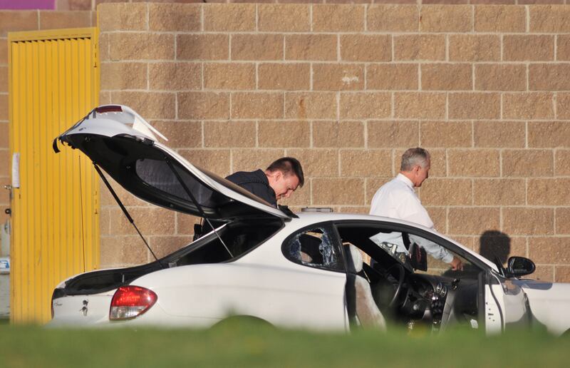 galleries/2012/07/20/aurora-colorado-dark-knight-shooting-photos/update-gal-co-shooting-1_dffvkc