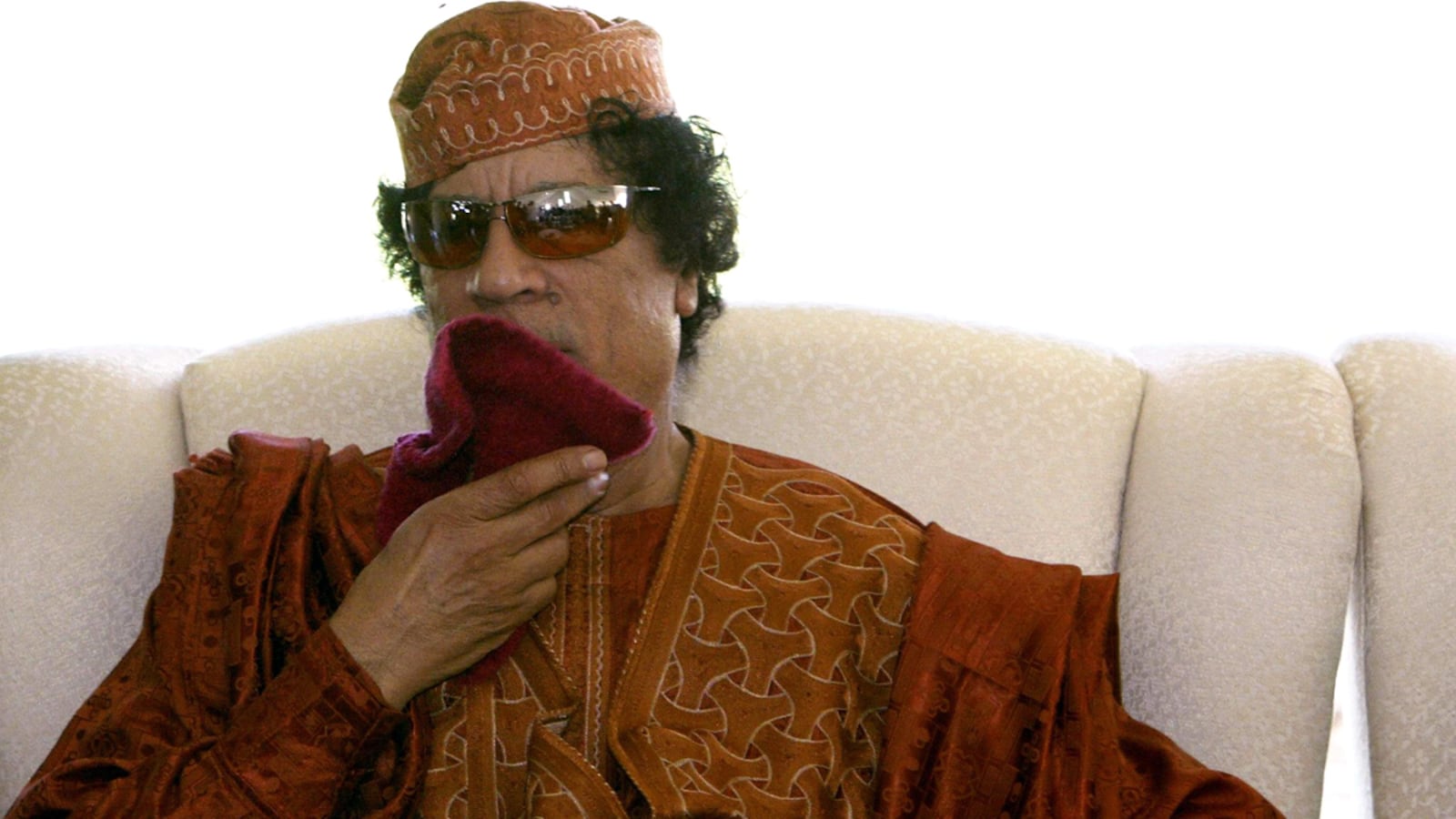cheats/2011/08/29/gaddafi-family-nanny-i-was-tortured/where-dictators-hide-their-wealth-robinson_pbj1yz