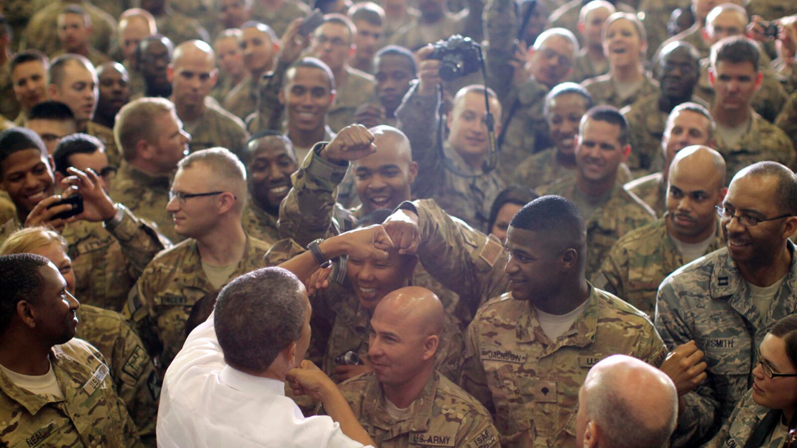 articles/2012/05/01/obama-s-stealth-mission-to-afghanistan-shakes-up-the-campaign/obama-afghanistan-kurtz_e6jmsu