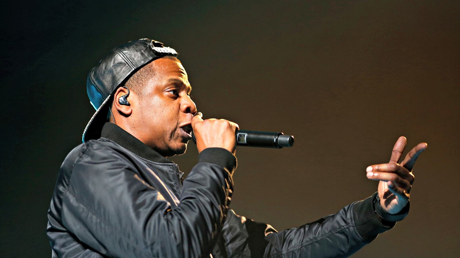 cheats/2016/07/08/jay-z-releases-new-song-in-response-to-shootings/160707-jayz-song-cheat_gns6wt