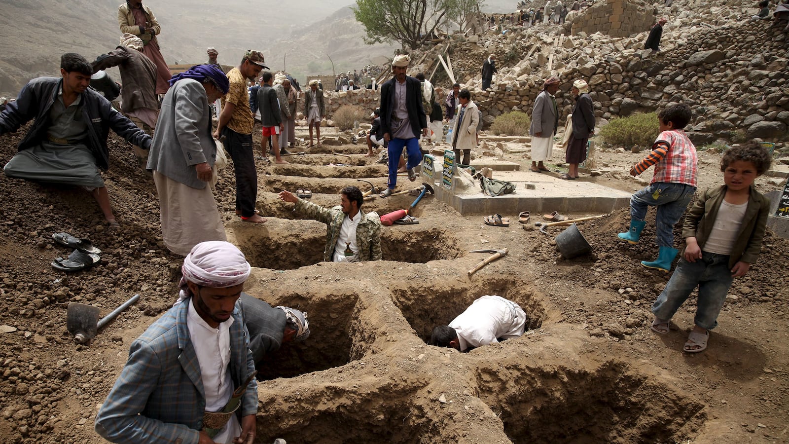 articles/2015/04/17/has-the-u-s-abandoned-americans-in-yemen/150416-siegel-yemen-tease_fk3noe