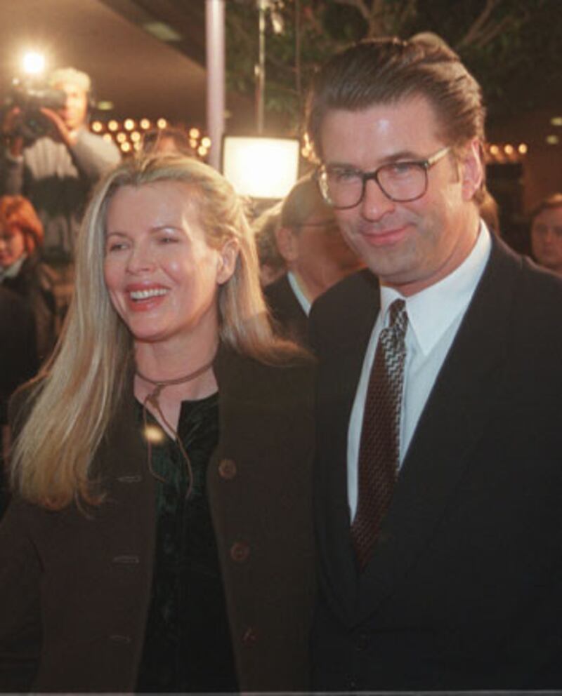 galleries/2010/03/09/i-m-outta-here/moving-threats---alec-baldwin-kim-bassinger_suldx0