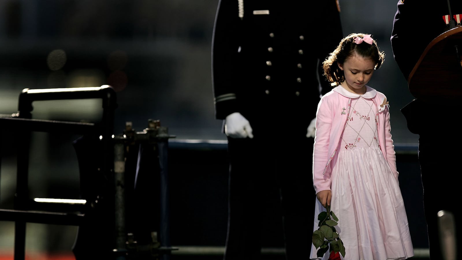 articles/2016/01/15/9-11-widower-invites-ted-cruz-to-ground-zero-to-see-new-york-values/160114-daly-moira-smith-tease_tgvilj