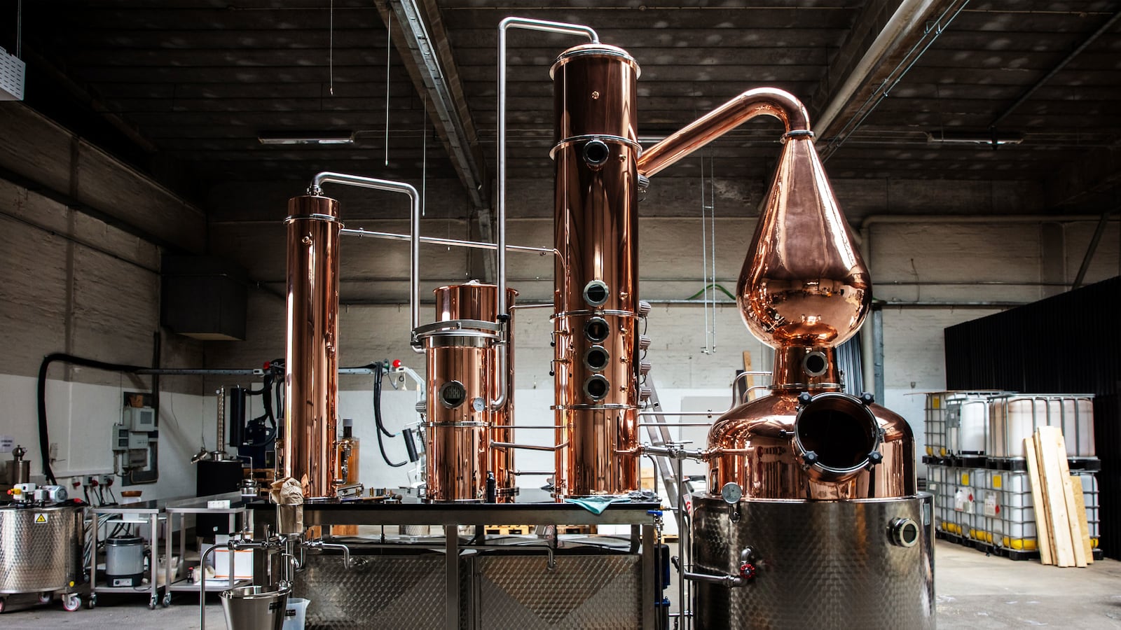 200714-Rothbaum-Whisky-scene-tease_tumkvn