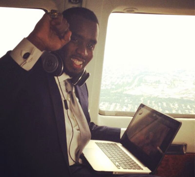 galleries/2012/07/29/barack-obama-lady-gaga-more-celebrity-twitter-pictures-photos/twitpics-120726-diddy_mef1s1